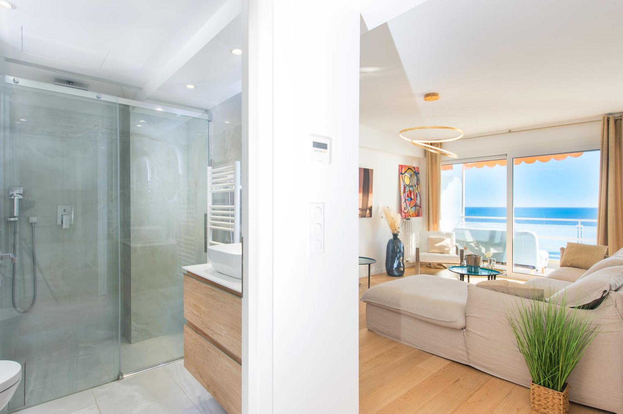 Apartment Luxueux - Terrasse Vue - Parking Prive - Bo *